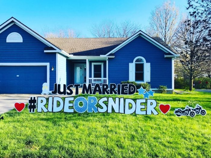 just married yard card kc south metro